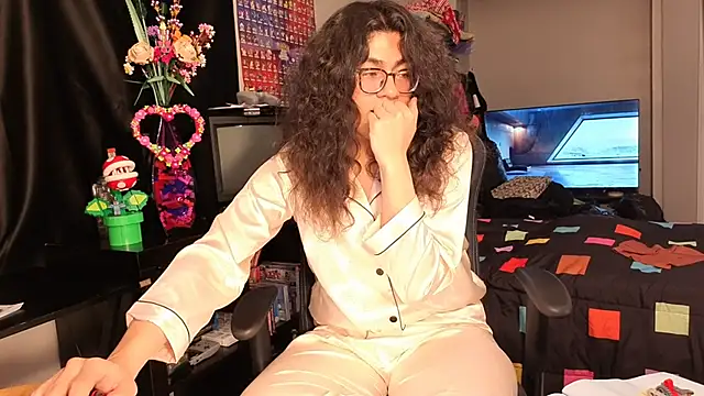 Snapshot of ShinyCherub chatting on 03-02-25, 06:37 ShinyCherub online show from 03-02-25, 06:37