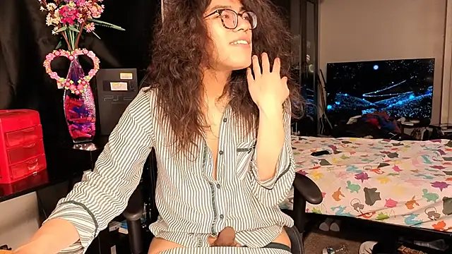 Snapshot of ShinyCherub chatting on 03-15-25, 02:35 ShinyCherub online show from 03-15-25, 02:35