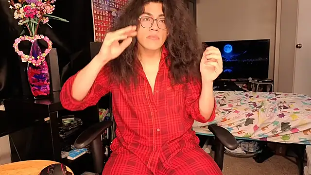 Snapshot of ShinyCherub chatting on 03-17-25, 04:40 ShinyCherub online show from 03-17-25, 04:40