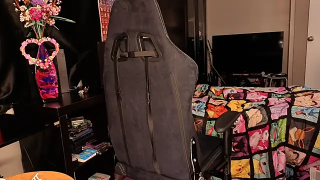 Snapshot of ShinyCherub chatting on 03-19-25, 11:06 ShinyCherub online show from 03-19-25, 11:06