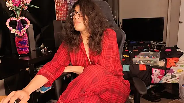 Snapshot of ShinyCherub chatting on 03-20-25, 04:09 ShinyCherub online show from 03-20-25, 04:09