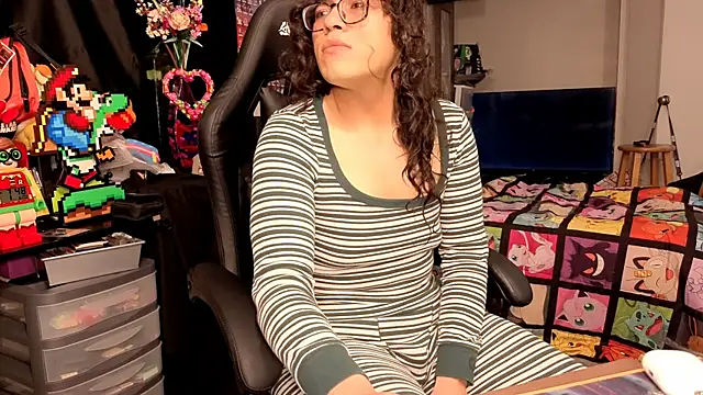 Snapshot of ShinyCherub chatting on 09-14-25, 12:15 ShinyCherub online show from 09-14-25, 12:15