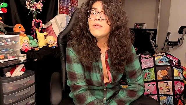 Snapshot of ShinyCherub chatting on 10-15-25, 05:24 ShinyCherub online show from 10-15-25, 05:24