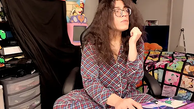 Snapshot of ShinyCherub chatting on 12-03-25, 02:52 ShinyCherub online show from 12-03-25, 02:52