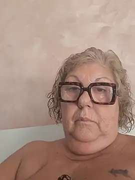 Snapshot of Merilulla chatting on 07-19-26, 02:21 Merilulla online show from 07-19-26, 02:21