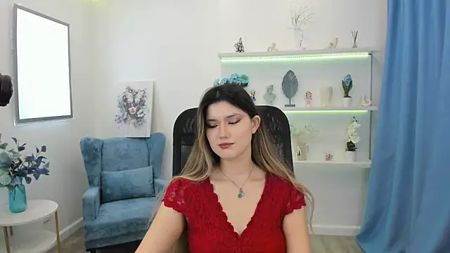 Snapshot of AnneTLi chatting on 10-11-25, 03:28 AnneTLi online show from 10-11-25, 03:28