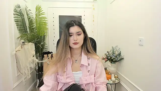 Snapshot of AnneTLi chatting on 10-30-25, 03:19 AnneTLi online show from 10-30-25, 03:19