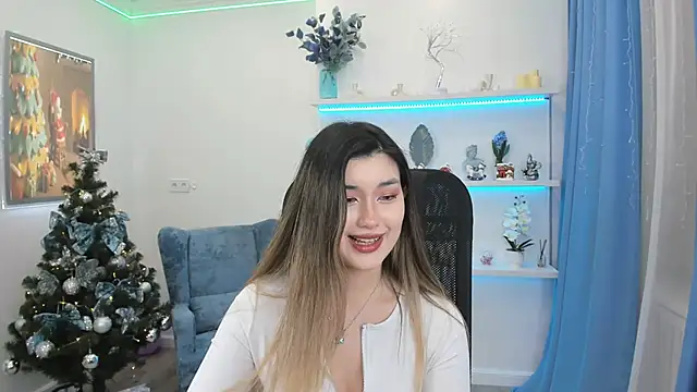 Snapshot of AnneTLi chatting on 12-13-25, 07:53 AnneTLi online show from 12-13-25, 07:53