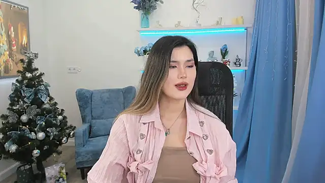 Snapshot of AnneTLi chatting on 12-14-25, 08:02 AnneTLi online show from 12-14-25, 08:02