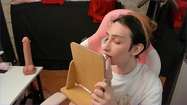 Mayala   online show from 04-03-26, 08:07