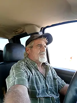 Snapshot of TTolbert chatting on 12-06-24, 07:01 TTolbert online show from 12-06-24, 07:01