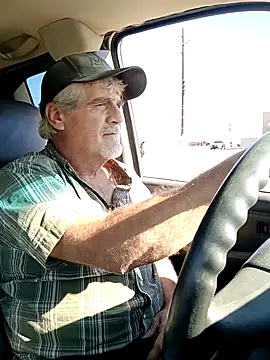 Snapshot of TTolbert chatting on 12-07-24, 06:04 TTolbert online show from 12-07-24, 06:04