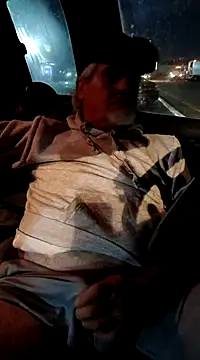 Snapshot of TTolbert chatting on 01-30-25, 01:21 TTolbert online show from 01-30-25, 01:21