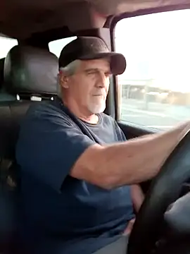 Snapshot of TTolbert chatting on 03-10-25, 01:43 TTolbert online show from 03-10-25, 01:43