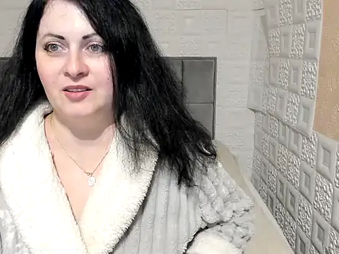 Lillian2 online show from 02-22-25, 01:11