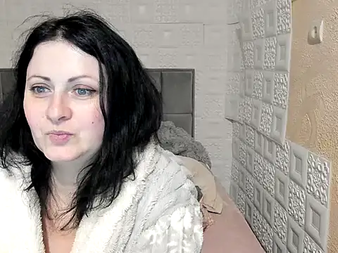 Lillian2 online show from 03-06-25, 07:14