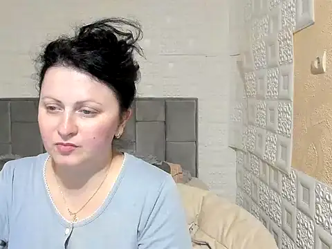 Lillian2 online show from 03-14-25, 06:39