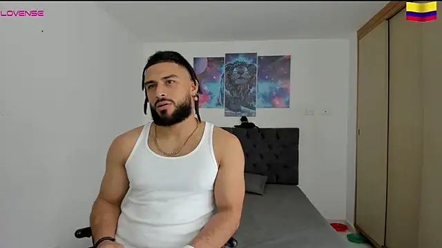 Snapshot of Louis_marley__ chatting on 12-16-24, 08:48 Louis marley online show from 12-16-24, 08:48
