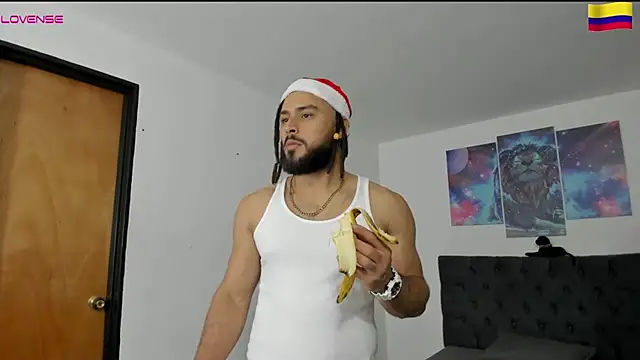 Snapshot of Louis_marley__ chatting on 12-16-24, 11:50 Louis marley online show from 12-16-24, 11:50
