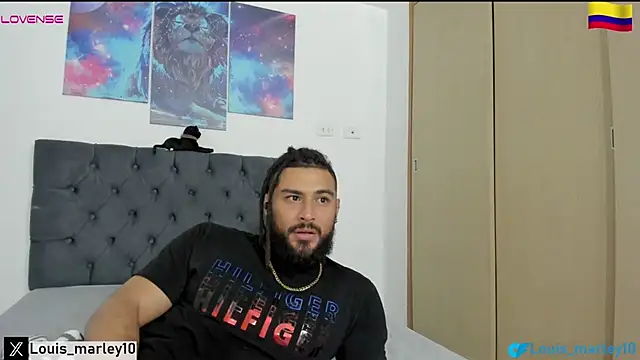 Snapshot of Louis_marley__ chatting on 01-06-25, 11:42 Louis marley online show from 01-06-25, 11:42