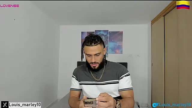 Snapshot of Louis_marley__ chatting on 01-09-25, 01:50 Louis marley online show from 01-09-25, 01:50