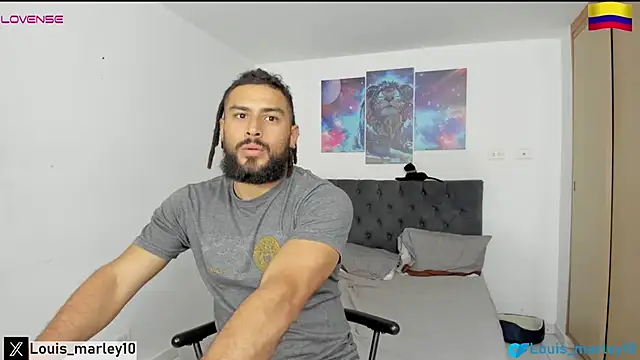 Snapshot of Louis_marley__ chatting on 01-21-25, 11:13 Louis marley online show from 01-21-25, 11:13