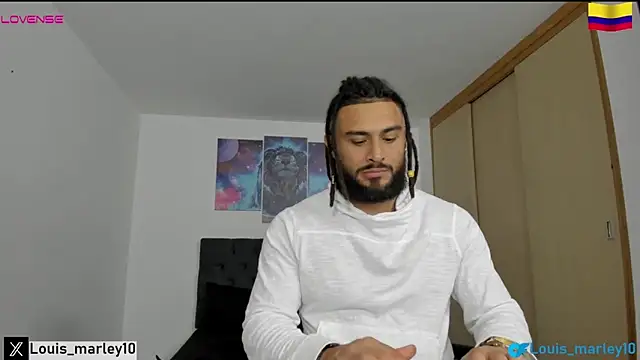 Snapshot of Louis_marley__ chatting on 01-24-25, 02:28 Louis marley online show from 01-24-25, 02:28