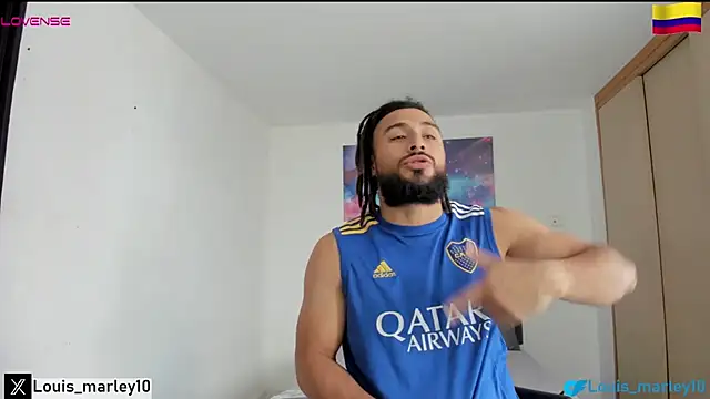 Snapshot of Louis_marley__ chatting on 01-26-25, 04:41 Louis marley online show from 01-26-25, 04:41