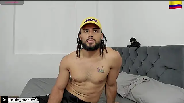 Snapshot of Louis_marley__ chatting on 06-20-26, 05:38 Louis marley online show from 06-20-26, 05:38
