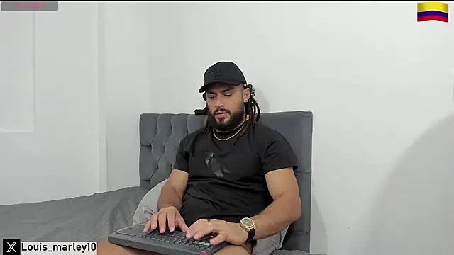 Snapshot of Louis_marley__ chatting on 07-01-26, 07:57 Louis marley online show from 07-01-26, 07:57