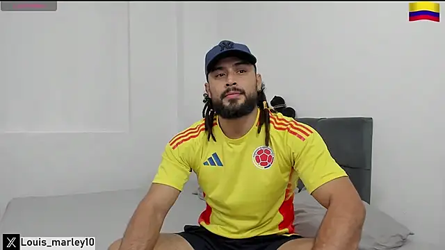 Snapshot of Louis_marley__ chatting on 07-18-26, 02:05 Louis marley online show from 07-18-26, 02:05