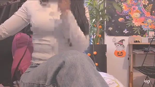 Snapshot of MYFAVOURITESTRAGER chatting on 10-28-25, 04:09 MYFAVOURITESTRAGER online show from 10-28-25, 04:09