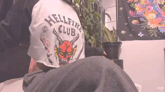 Snapshot of MYFAVOURITESTRAGER chatting on 01-06-26, 04:05 MYFAVOURITESTRAGER online show from 01-06-26, 04:05