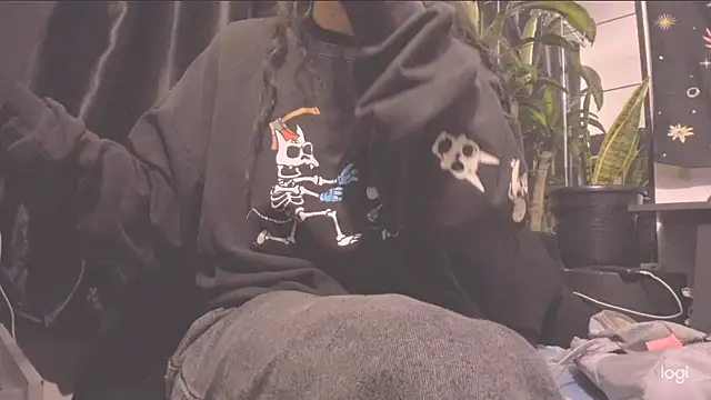 Snapshot of MYFAVOURITESTRAGER chatting on 02-17-26, 01:13 MYFAVOURITESTRAGER online show from 02-17-26, 01:13