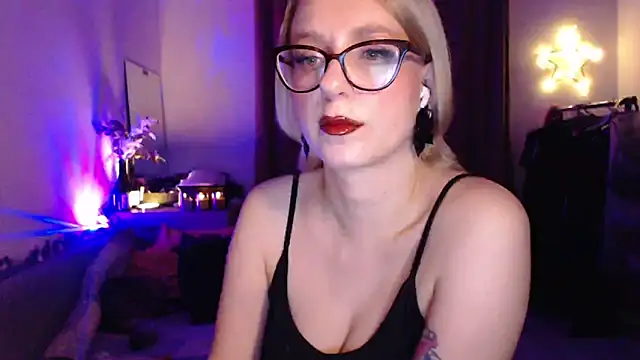 welliza online show from 12-05-25, 03:26