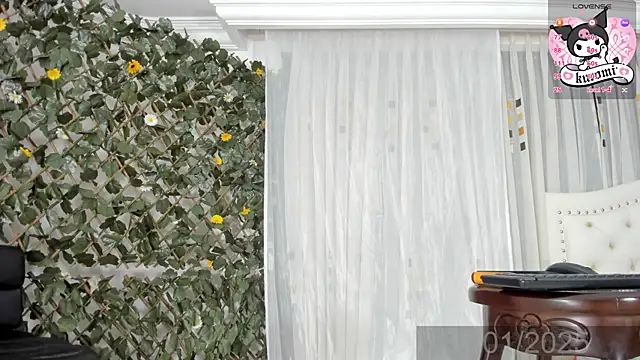 BunnyHotsx online show from 01-31-25, 10:31