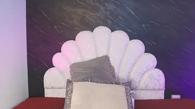  MiaBrown  online show from 04-01-26, 12:06