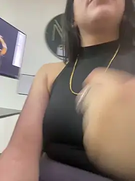 Nicollemays online show from 03-10-25, 12:04