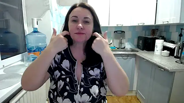 Snapshot of DonnaMagdalena chatting on 12-20-24, 06:08 DonnaMagdalena online show from 12-20-24, 06:08