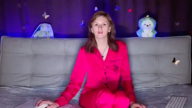 Snapshot of intolerable_girl chatting on 10-07-25, 07:44 intolerable girl online show from 10-07-25, 07:44