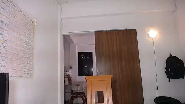 yselahot online show from 04-21-26, 02:01