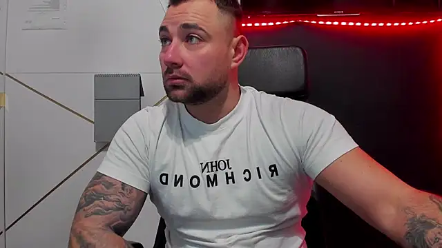 Snapshot of DuncanStone chatting on 02-13-26, 04:52 DuncanStone online show from 02-13-26, 04:52