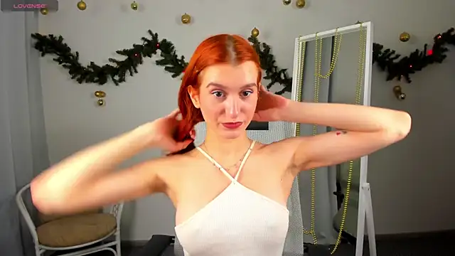 Snapshot of Sally_Biscuit chatting on 12-08-24, 10:30 Sally Biscuit online show from 12-08-24, 10:30
