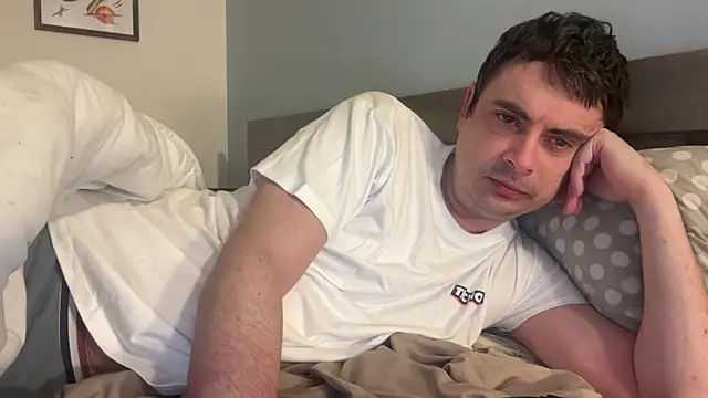 freddy0222222 online show from 03-10-26, 12:04