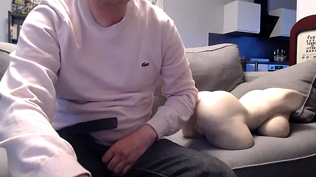 freddy0222222 online show from 06-11-26, 07:23