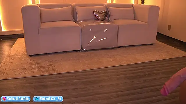 Snapshot of Dakota_Lee chatting on 02-18-26, 11:33 Dakota Lee online show from 02-18-26, 11:33