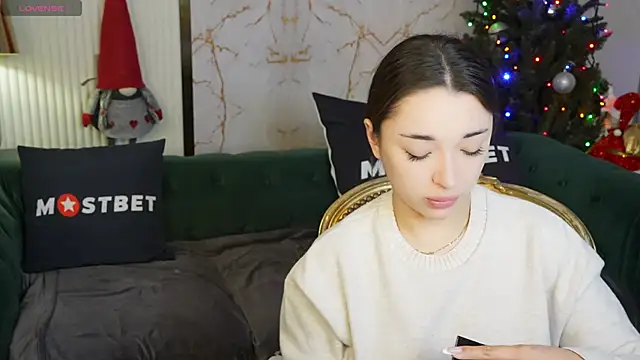 Jasmine Flow online show from 12-18-24, 07:47