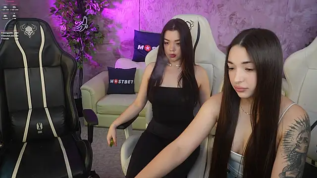 Jasmine Flow online show from 12-26-24, 03:42