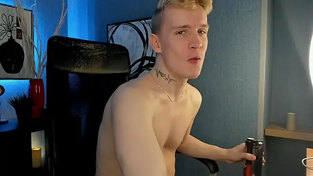 Snapshot of AlexxSweet chatting on 02-22-25, 08:50 AlexxSweet online show from 02-22-25, 08:50