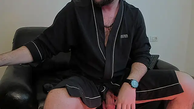 Snapshot of KingMalcom chatting on 03-17-25, 11:42 KingMalcom online show from 03-17-25, 11:42